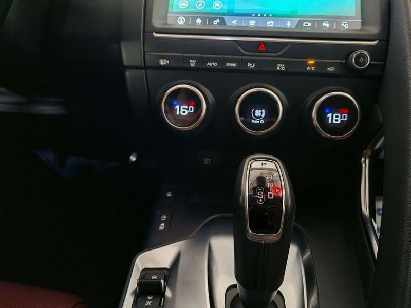 Jaguar E-Pace 2.0 AWD aut. SE