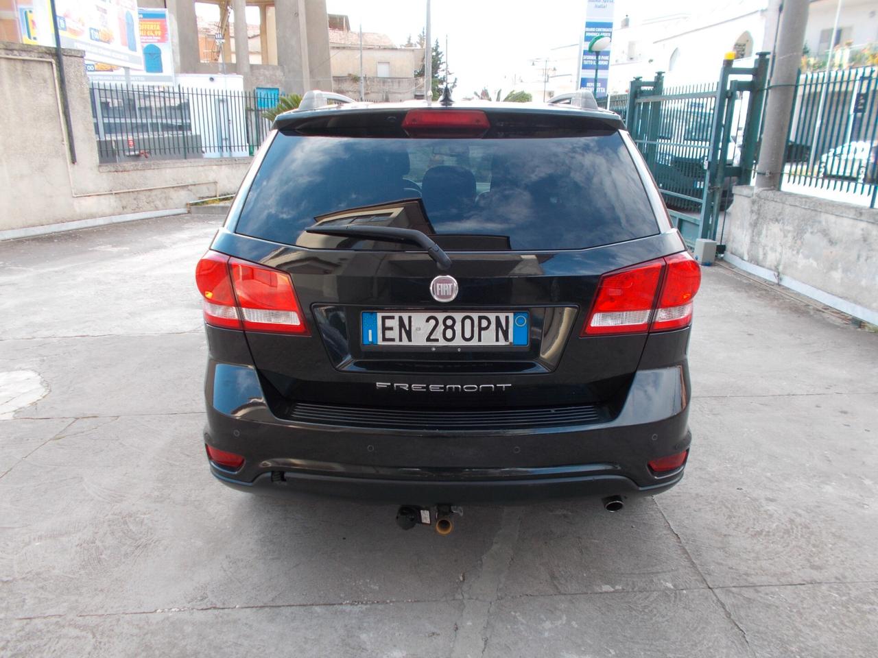 Fiat Freemont 2.0 Multijet 170 CV Lounge gancio traino