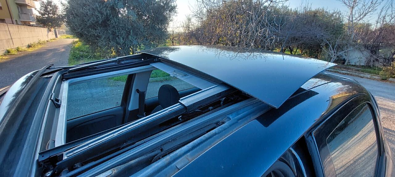 PUNTO EVO 150"ANNIVERSARIO 1,4 GPL DI SERIE DOPPIO TETTO APRIBILE LEGA IMPECCABILE