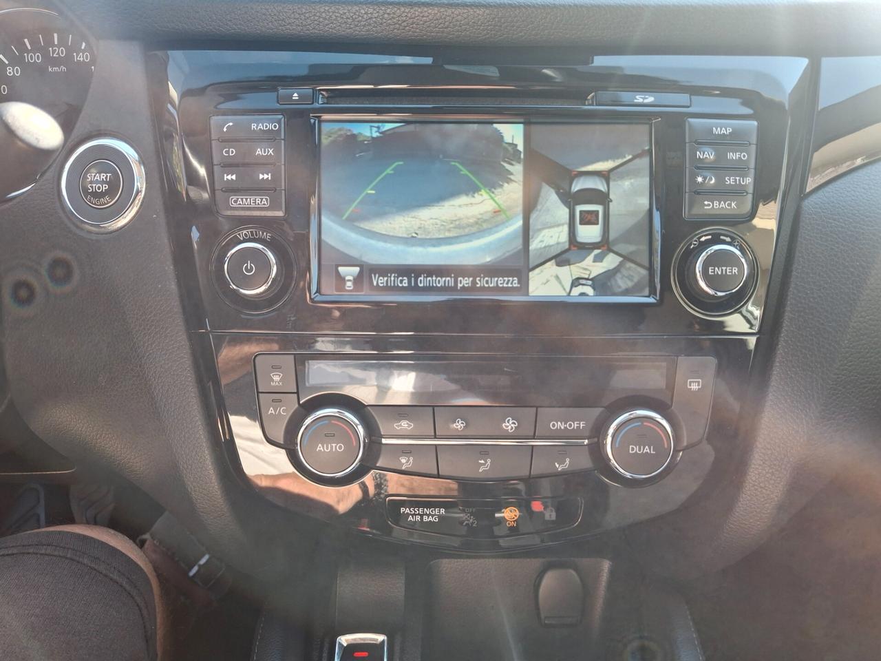 Nissan Qashqai 1.6 dCi 4WD Tekna 4x4