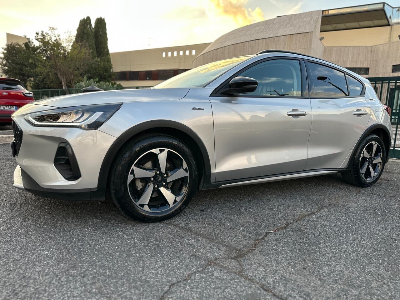 Ford Focus ACTIVE 1.0 125cv Tagliando + Garanzia