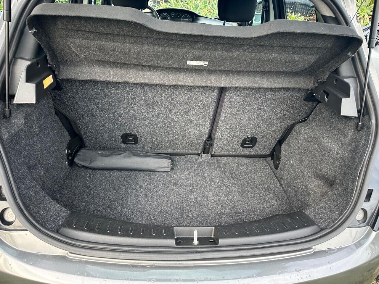 Lancia Ypsilon 1.0 FireFly 5 porte S&S Hybrid Ecochic Gold