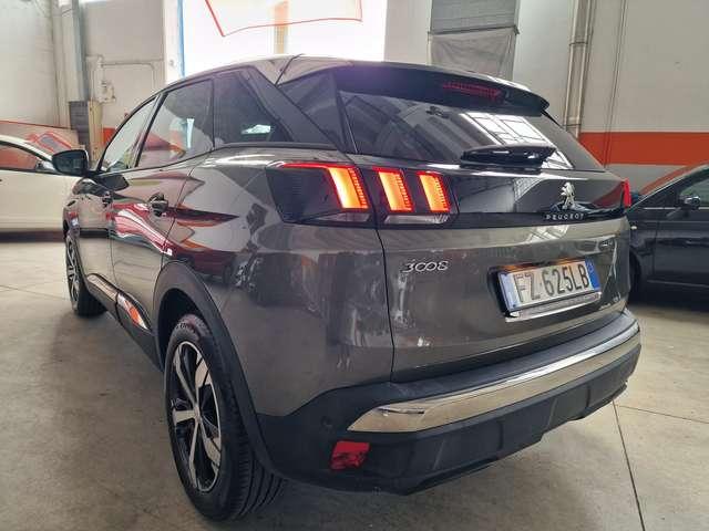 Peugeot 3008 3008 1.2 puretech t Allure s