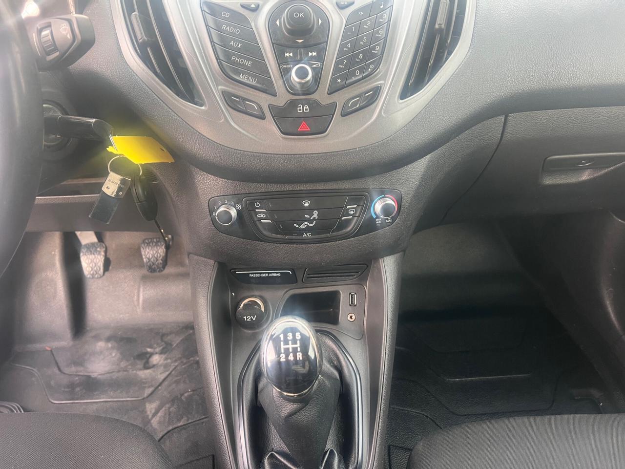 Ford Tourneo Courier 1.5 TDCI 75 CV VAN