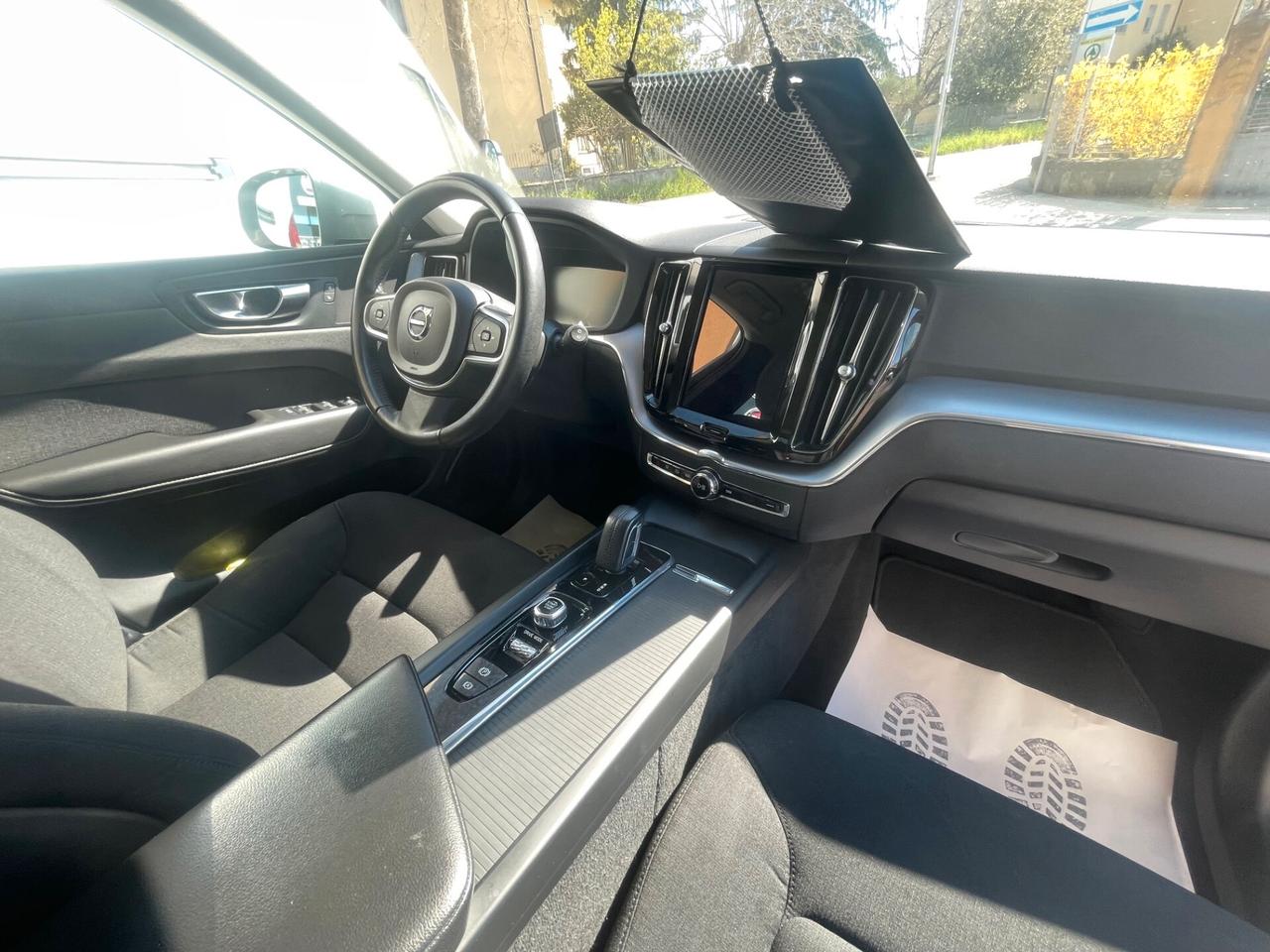 Volvo XC 60 XC60 B4 (d) AWD Geartronic Business Plus