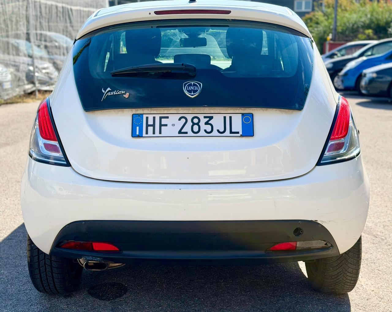 Lancia Ypsilon 2014 1.2 GPL scade 2034 ok neopatentati ! ! !