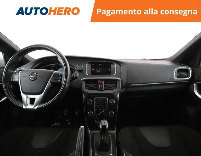 VOLVO V40 D2 R-design