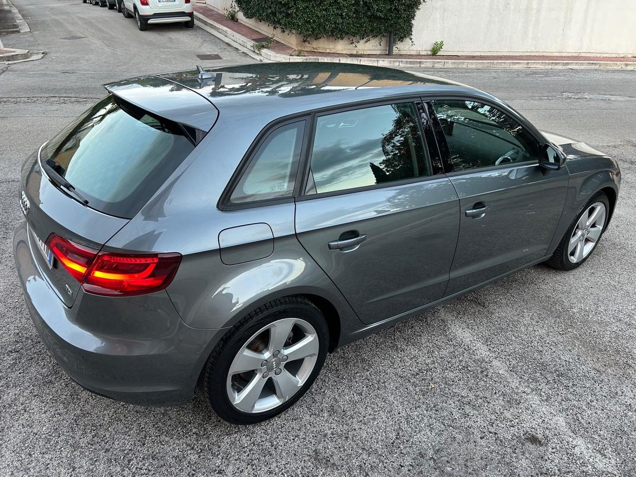 Audi A3 SPB 1.6 TDI strafull!!!!
