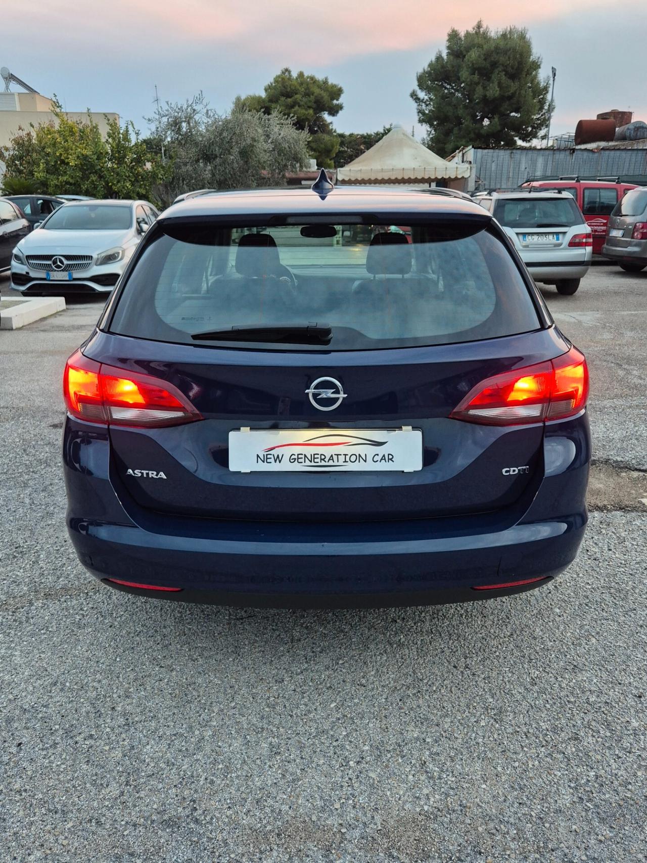 Opel Astra 1.6 CDTi 110CV Start&Stop 5 porte Innovation