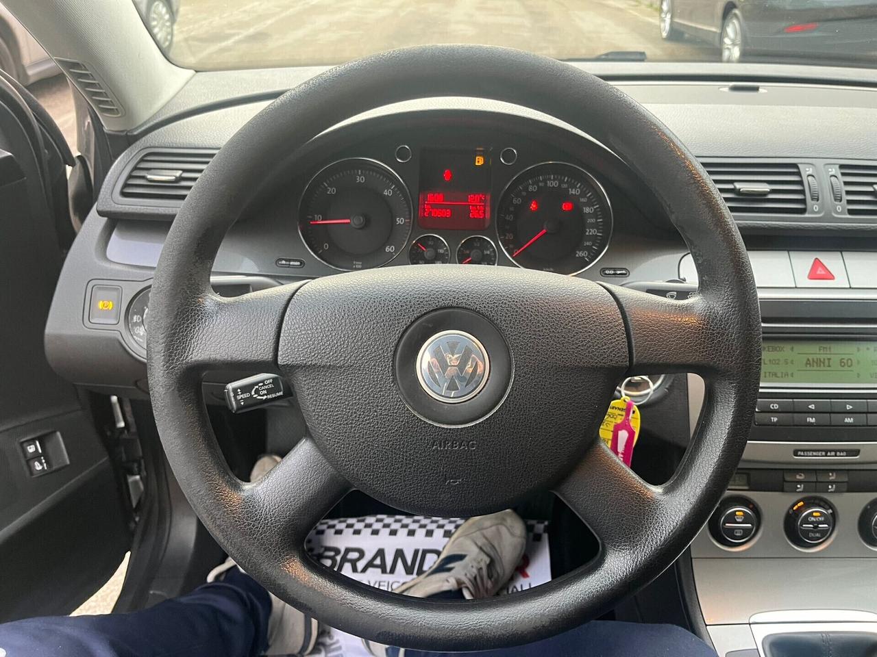 Volkswagen Passat 2.0 16V TDI Var. Highline 2006