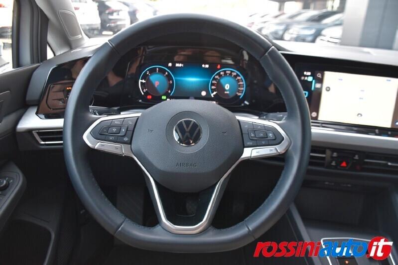 VOLKSWAGEN GOLF VARIANT 2.0 TDI 116 CV DSG LIFE + NAVI VETRI PRIVACY