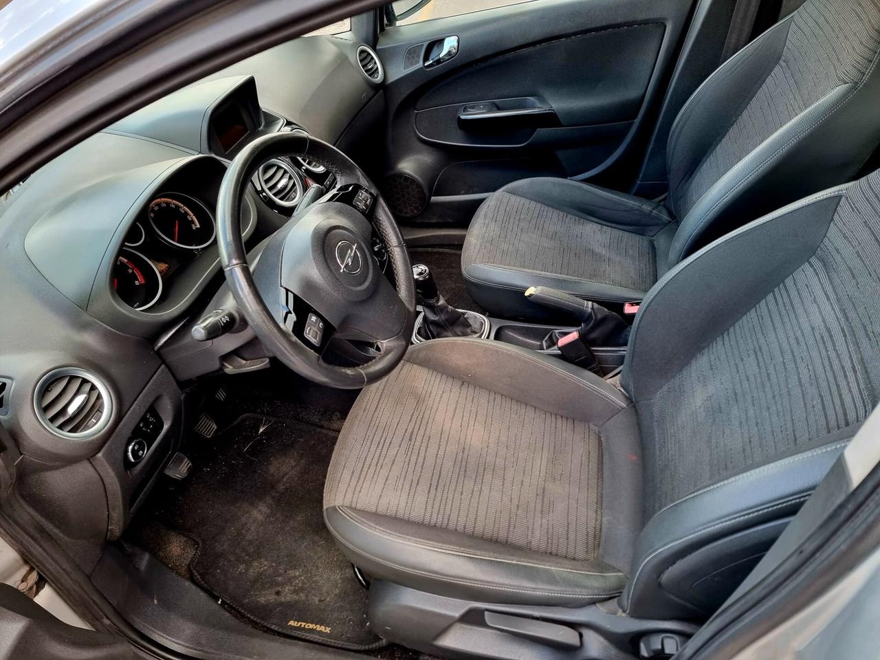 Opel Corsa 1.2 benzina/gpl ADATTA A NEOPATENTATI