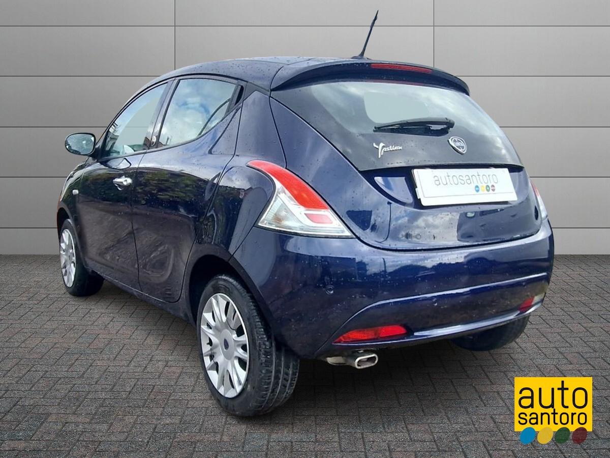 LANCIA YPSILON 1.2 B/GPL ECOCHIC GOLD