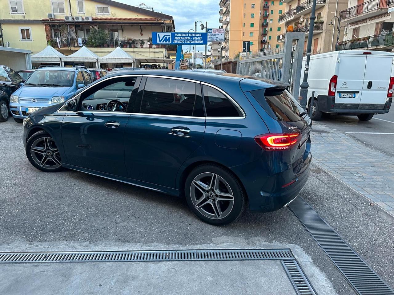 ELEGANZA DISARMANTE! B180 AMG STRAFULL/MOZZAFIATO