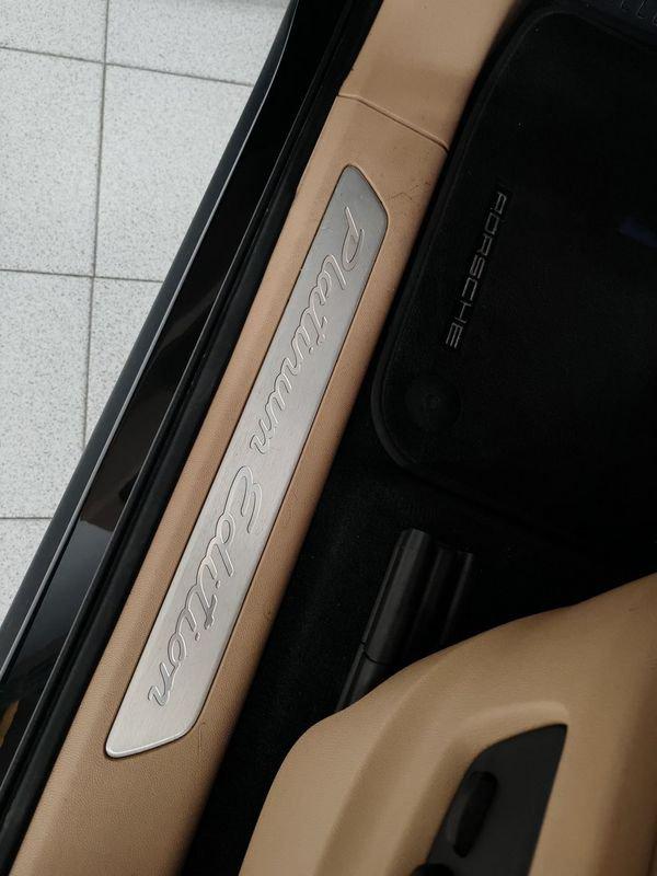Porsche Cayenne Cayenne 3.0 V6 E-Hybrid Platinum Edition