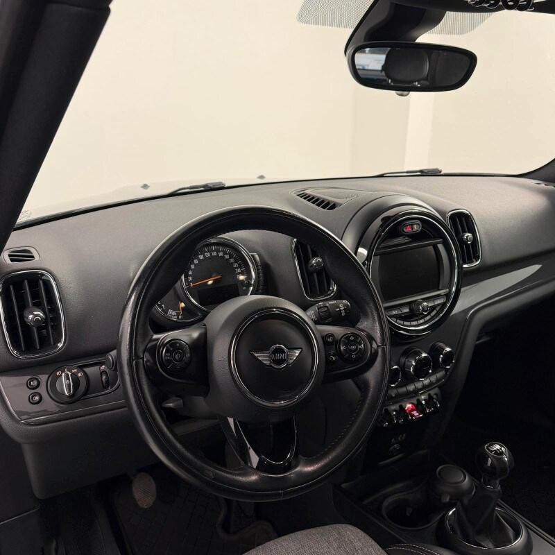MINI Mini Countrym.(F60) Mini 2.0 Cooper D Coun...