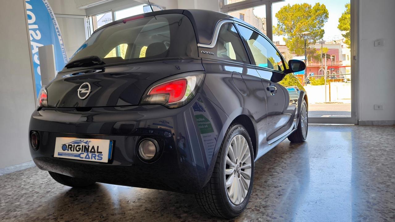 Opel Adam 1.2 70 CV Slam