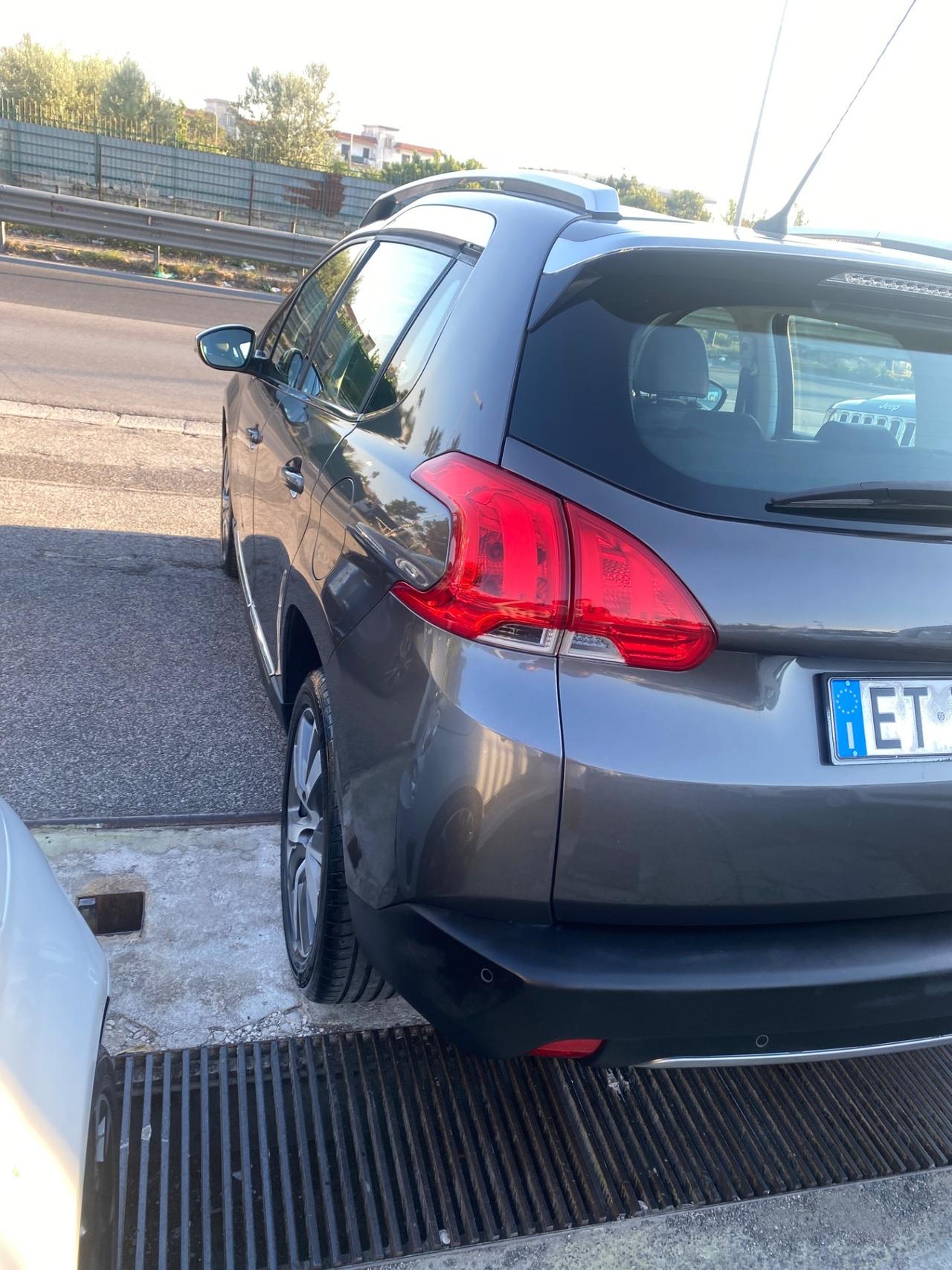 Peugeot 2008 1.6 e-HDi 115 CV Stop&Start Allure