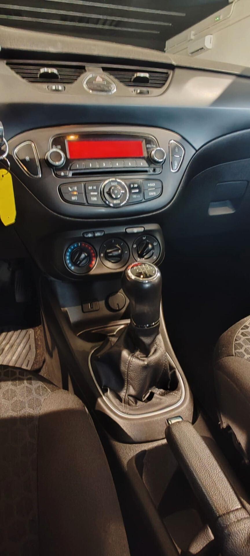 Opel Corsa 1.2 5 porte n-Joy