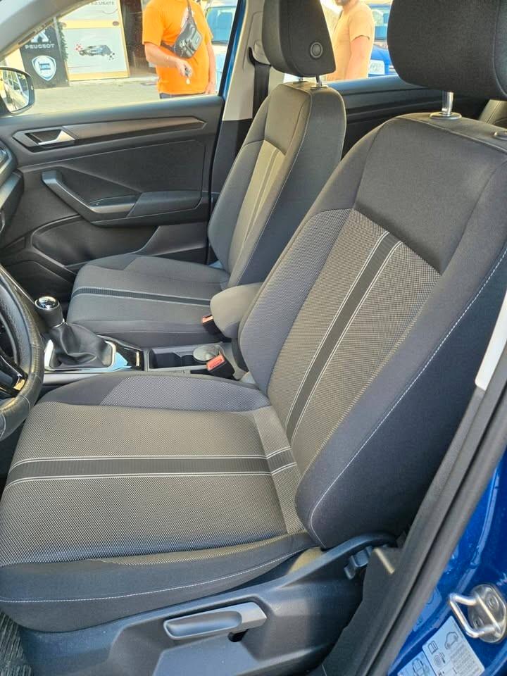 Volkswagen T-Roc 1.6 TDI SCR Business BlueMotion Technology