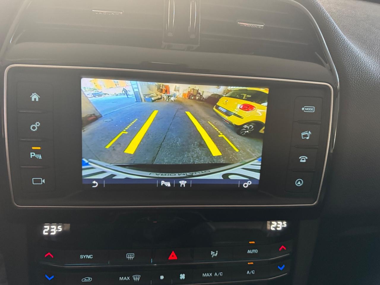 Jaguar F-Pace 2.0 D 180 CV 4x4 Euro 6b