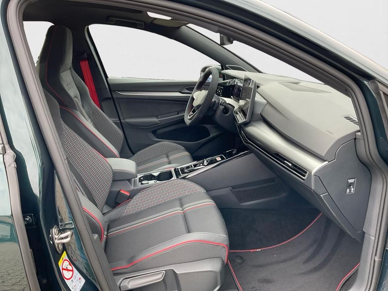 Volkswagen Golf GTI 2.0 TSI DSG EDITION 50