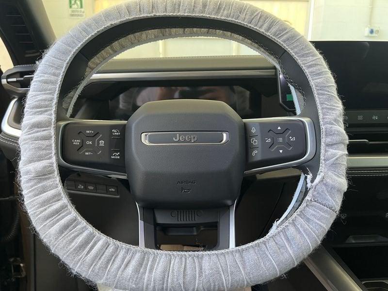 Jeep Compass Compass 1.2 turbo e-hybrid mhev First Edition fwd 145cv edct6 Tua da 379,00 al mese