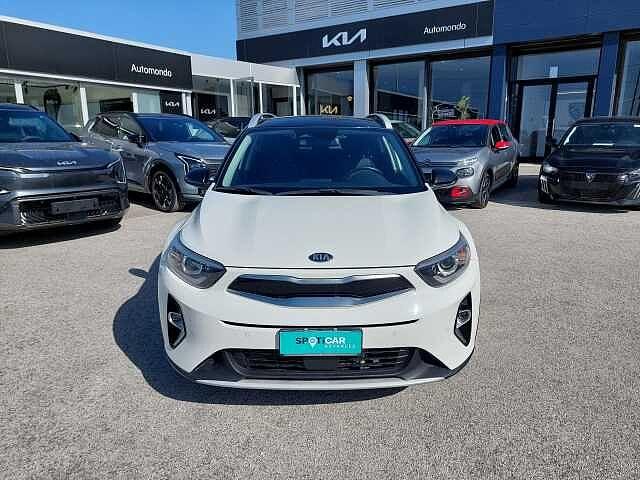 Kia Stonic 100 CV MHEV Style DesignPack Bi-color