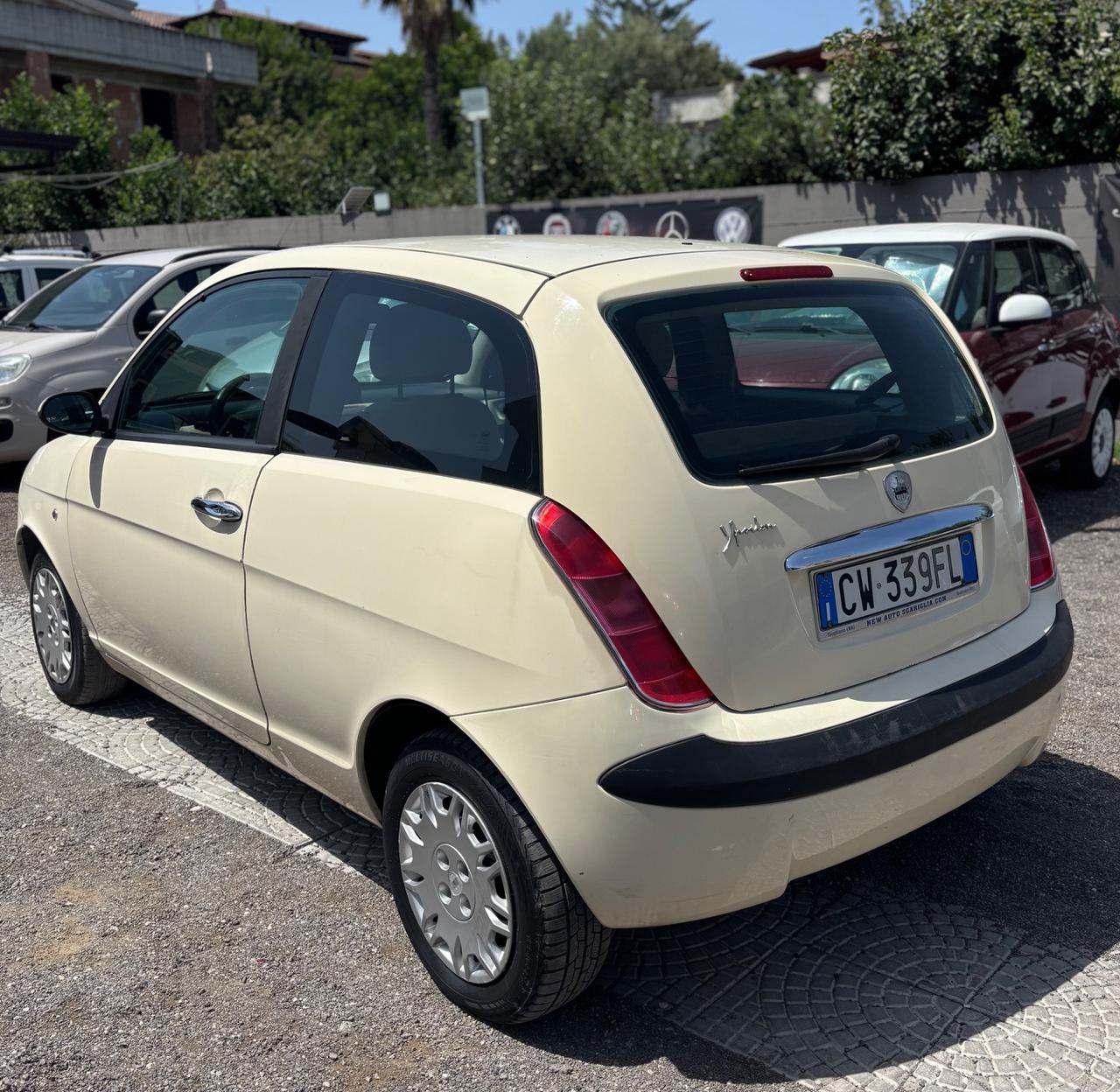 Lancia Ypsilon 1.2 Argento