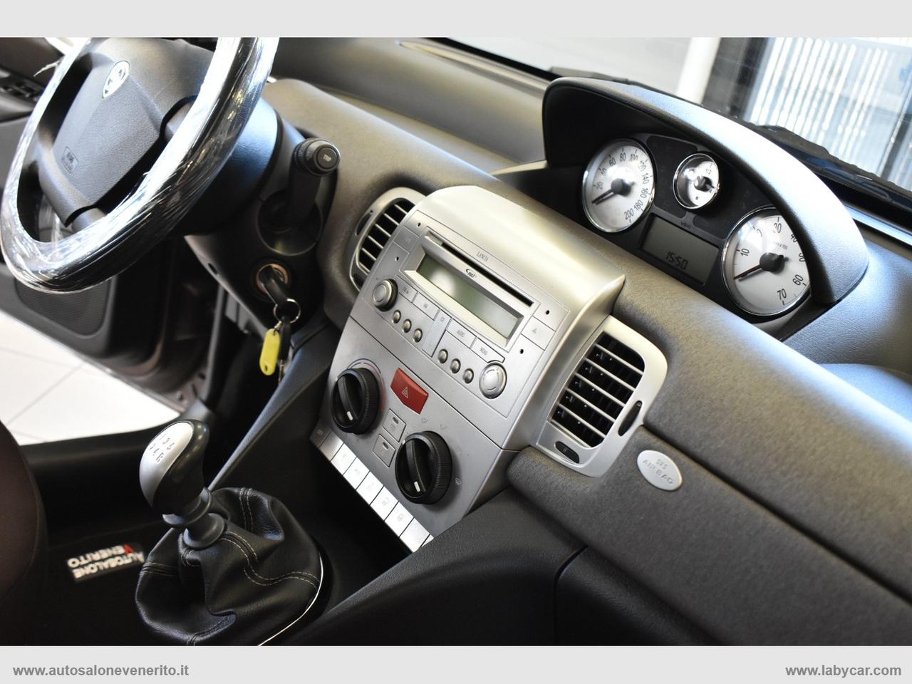 LANCIA Ypsilon 1.2 Versus