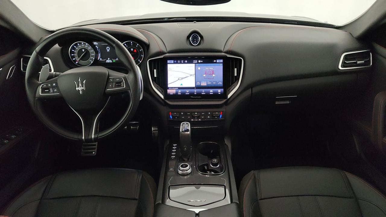 MASERATI Ghibli 3.0 V6 Modena 430cv awd auto