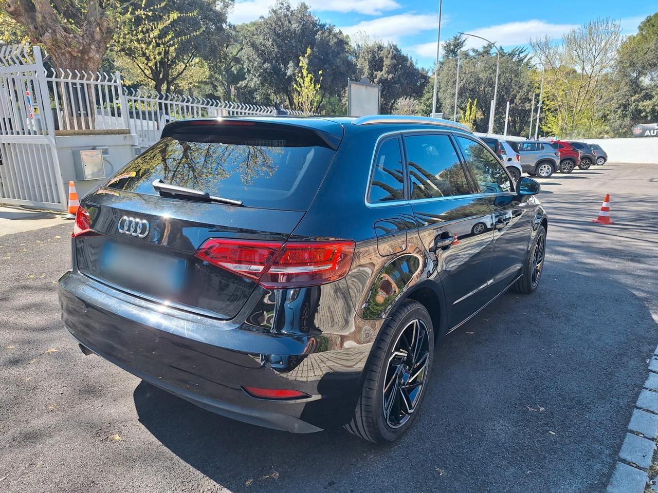 Audi A3 SPB 30 TDI S tronic Business Il prezzo NON è abbinato a finanziamenti