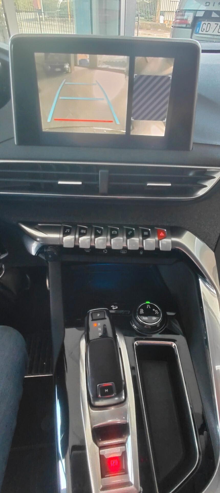 Peugeot 5008 BlueHDi 130 S&S EAT8 Crossway