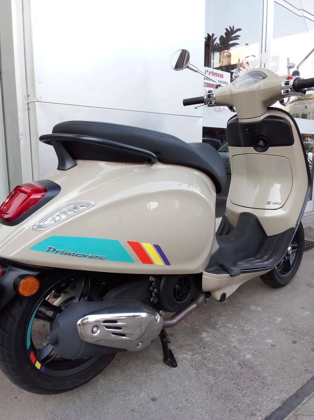 Piaggio Vespa 150 Primavera S
