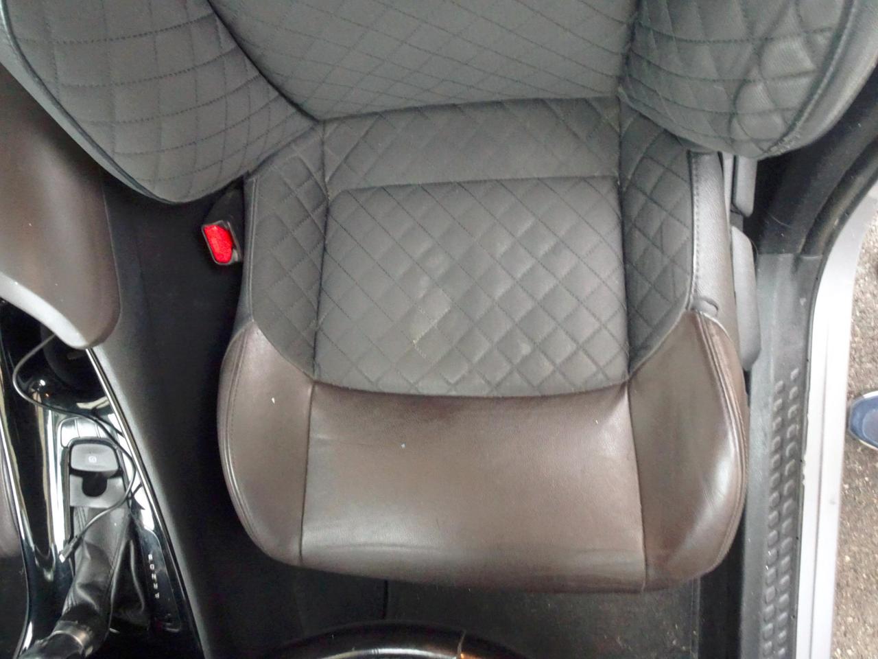 Toyota C-HR 1.8 Hybrid E-CVT Business