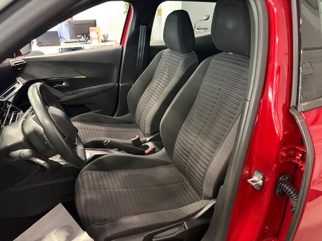 Peugeot 2008 1.2 puretech Allure s&s 100cv