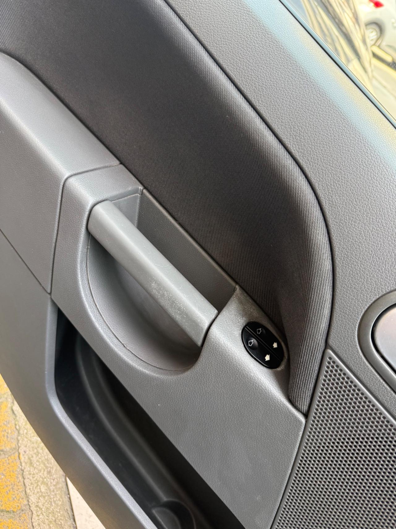 Ford Fiesta 1.4 TDCi 5p. Ghia