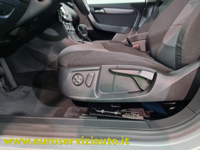 VOLKSWAGEN Passat VARIANT. 1.6 TDI DSG Comfortline