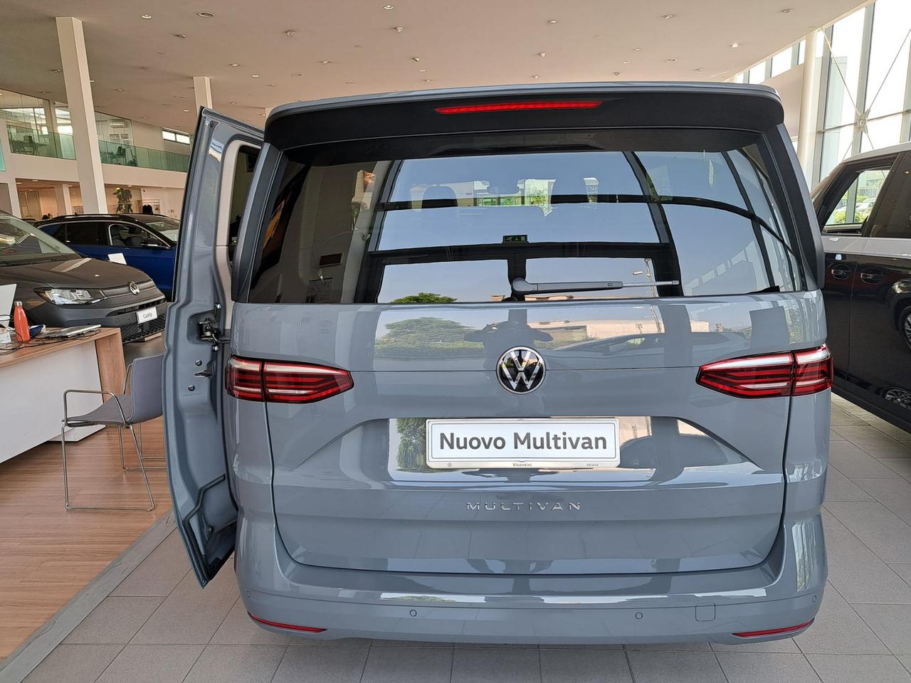 Volkswagen T7 Multivan 2.0 tdi space 150cv dsg 7p.ti