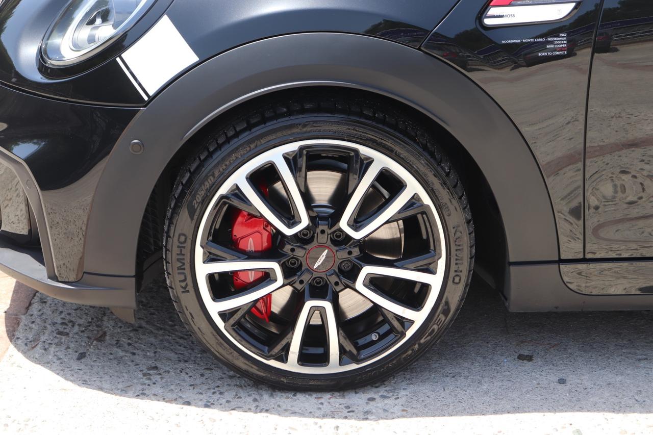 Mini 2.0 John Cooper Works Pat Moss Edition