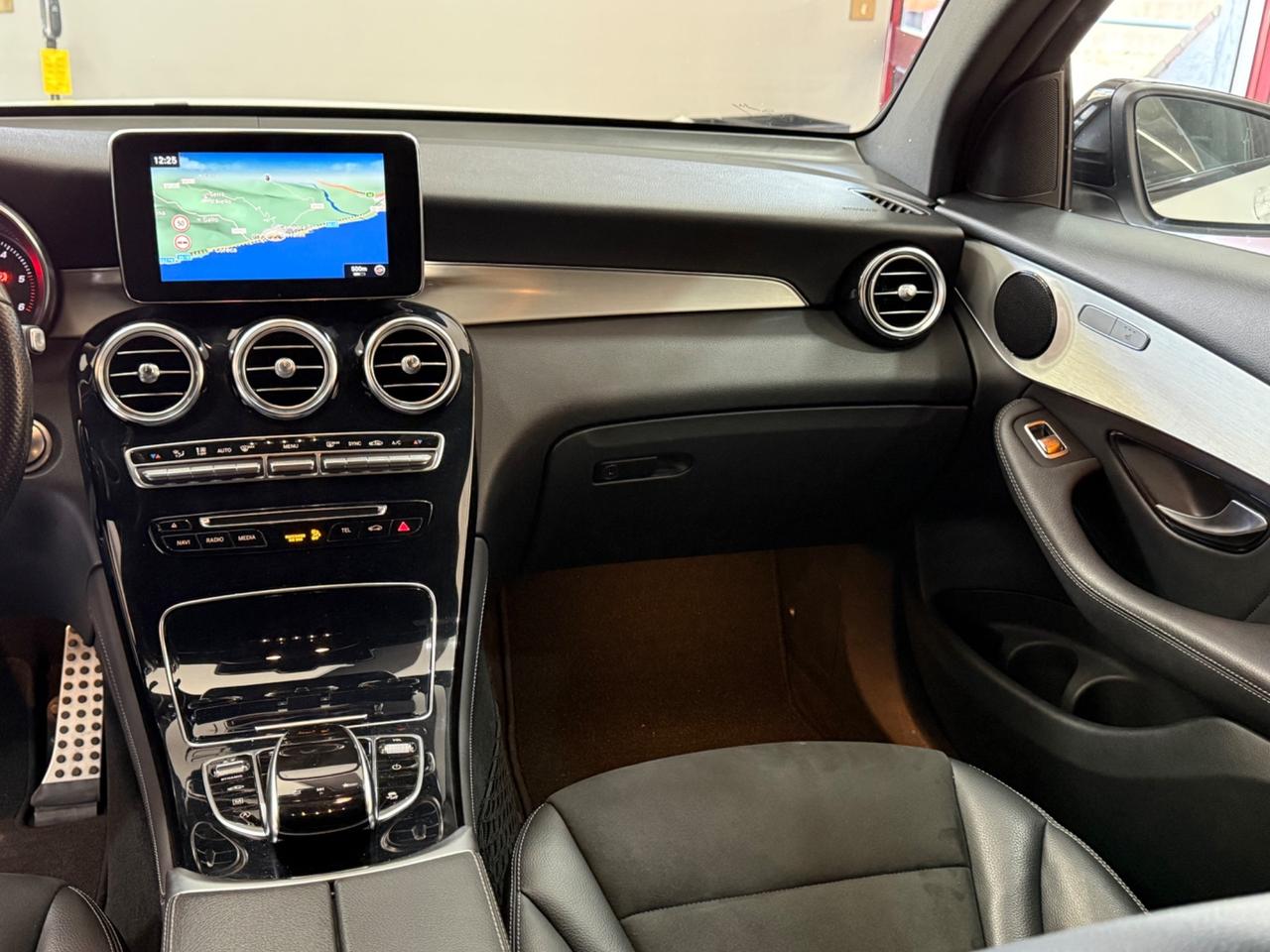 Mercedes-benz GLC 250d 4Matic Coupè Premium AMG Line Night Edition.
