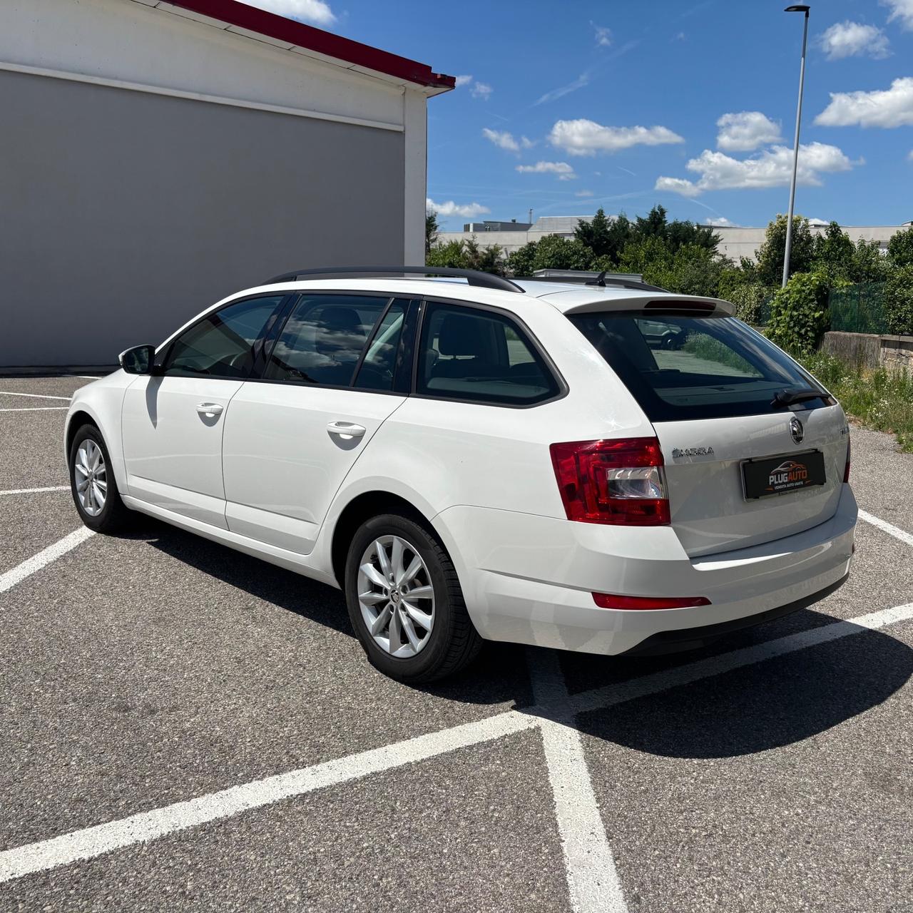 Skoda Octavia 1.6 TDI CR 105 CV Wagon Elegance