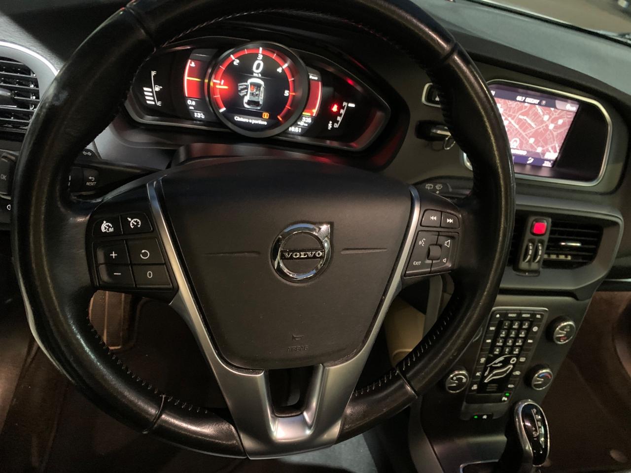 Volvo V40 Cross Country D2 Business Plus