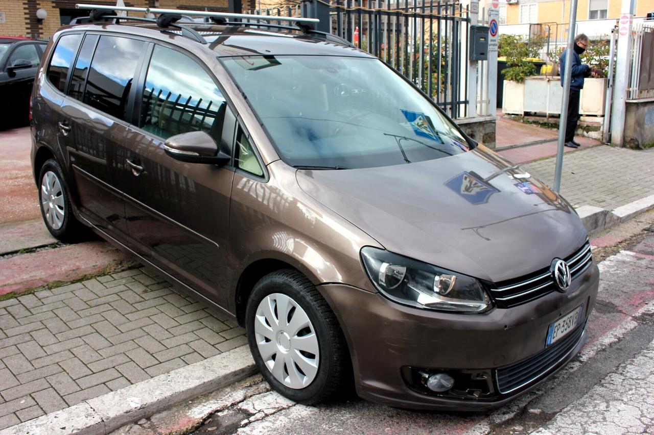 Volkswagen Touran 7 POSTI 1.6 TDI 105 CV AUTOMATICA GARANZIA 12 MESI