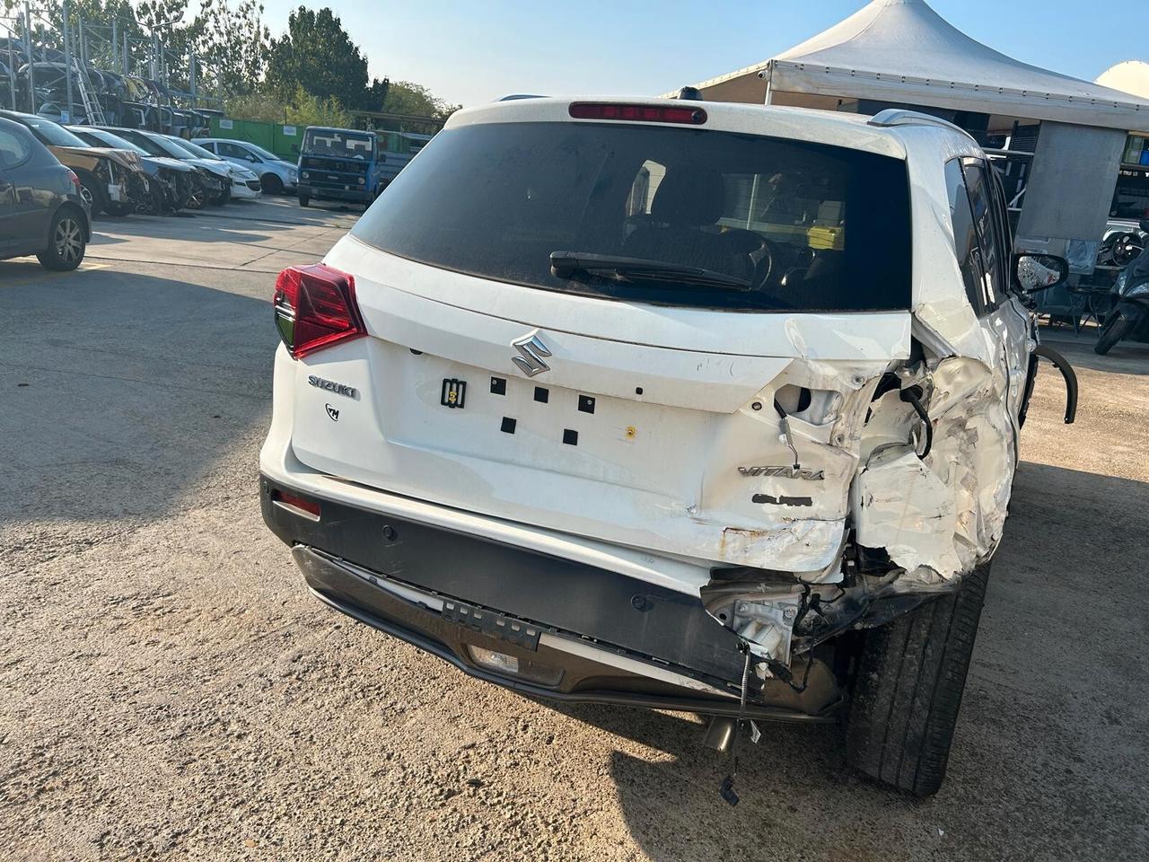 Suzuki Vitara 1.5 140V Hybrid A/T Starview