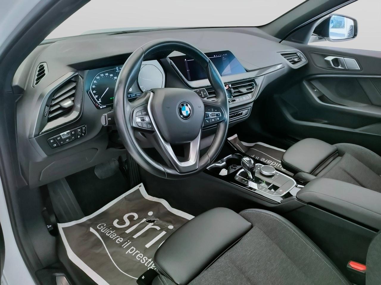 BMW Serie 1 F40 - 116d Sport auto
