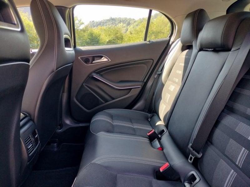 Mercedes-Benz GLA GLA 200 d Sport