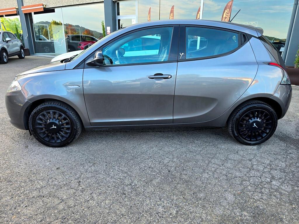 Lancia Ypsilon 1.2 69 CV GPL Ecochic Elefantino