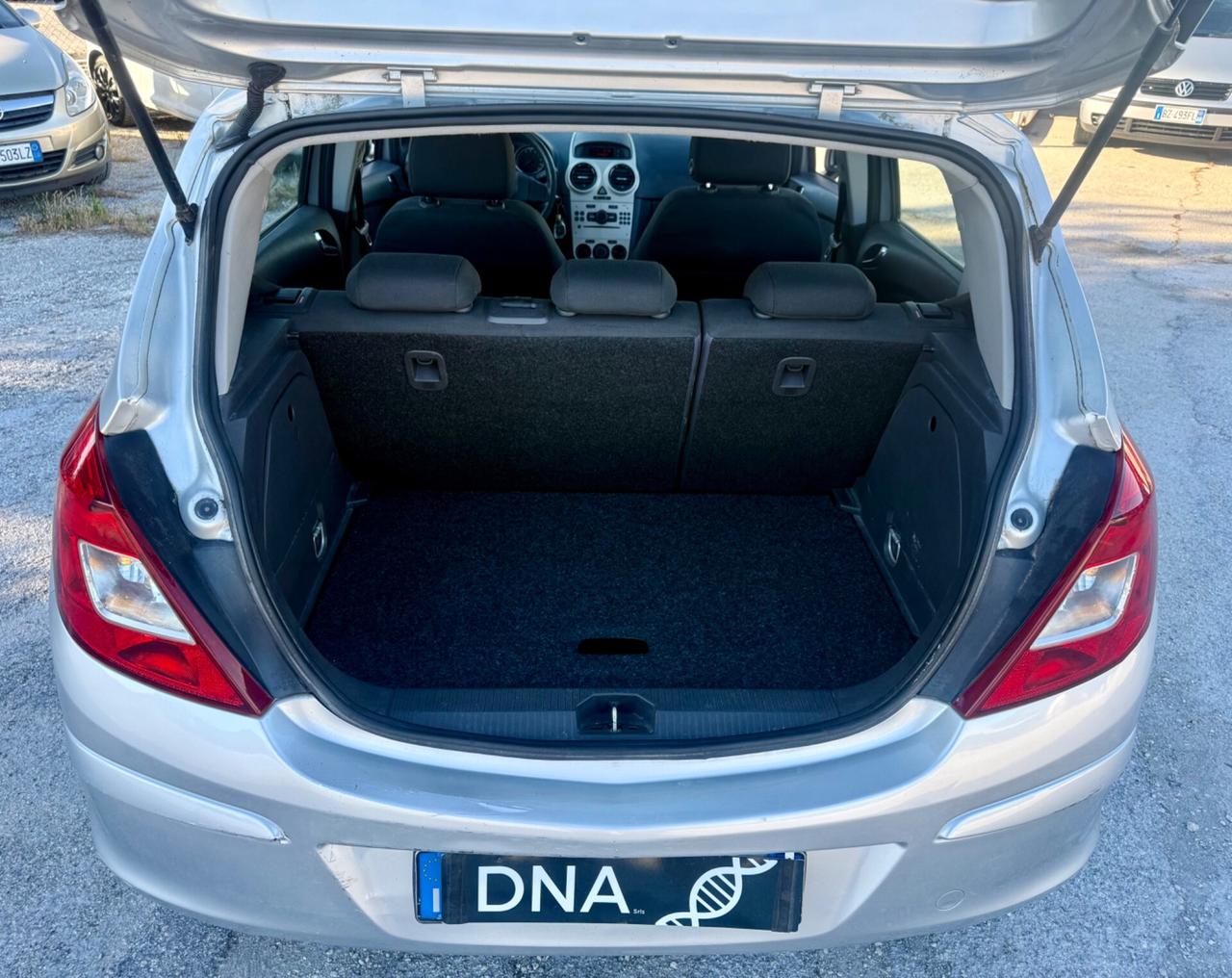 Opel Corsa 1.2 Benzina Neopatentati 130milaKM