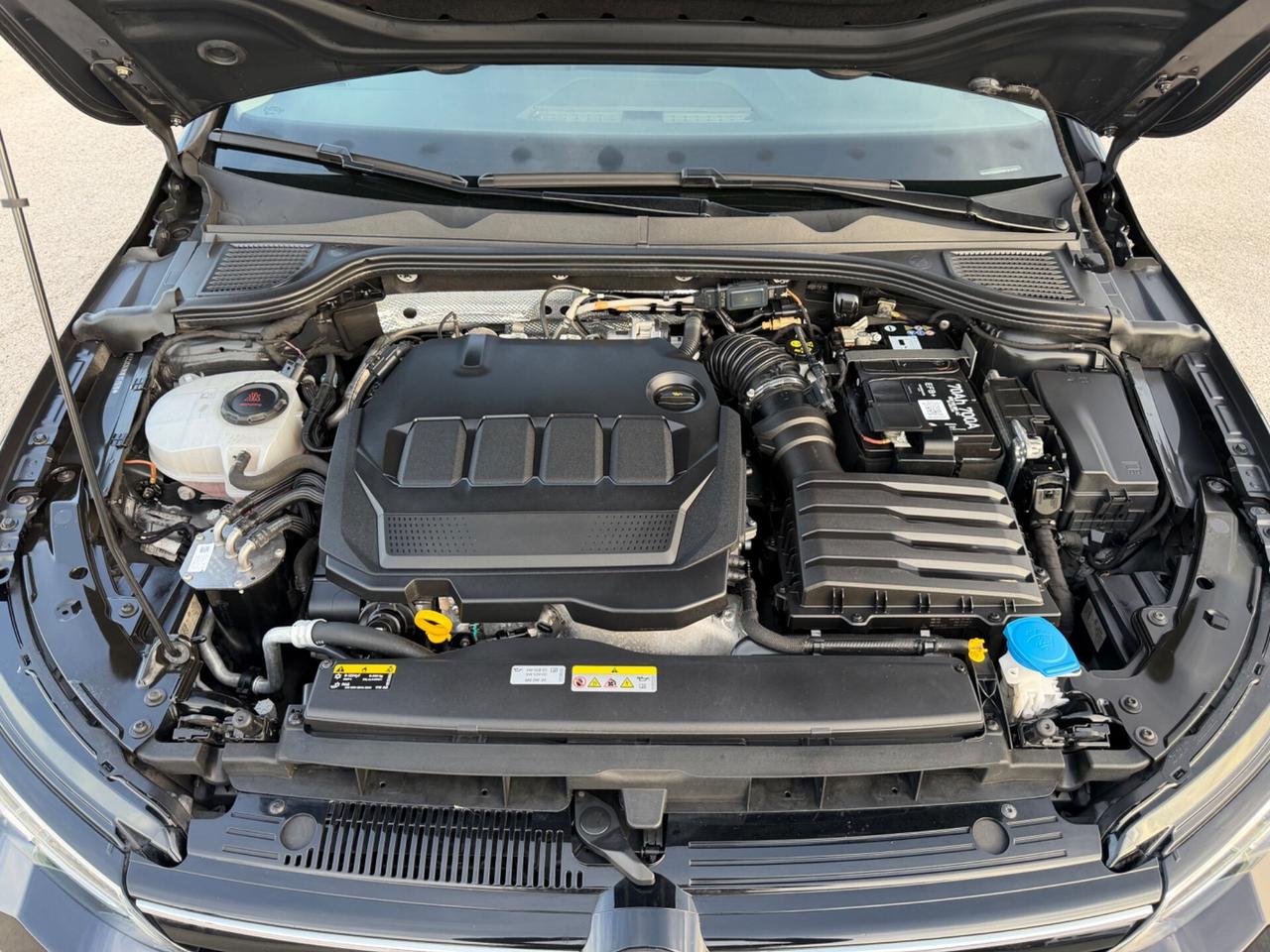 VOLKSWAGEN GOLF 2.0 TDI 115 CV DSG FULL LED MY22